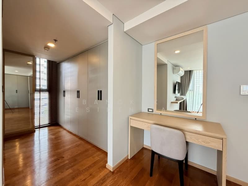 Piya Apartment Sukhumvit 15, Bangkok, 99 Sukhumvit 15, Khlongtoei Nua, Watthana, Bangkok, 3 Bedrooms, 142 sqm, Condo For Rent, by Bangkok Residential, 11368221 - DDproperty.com