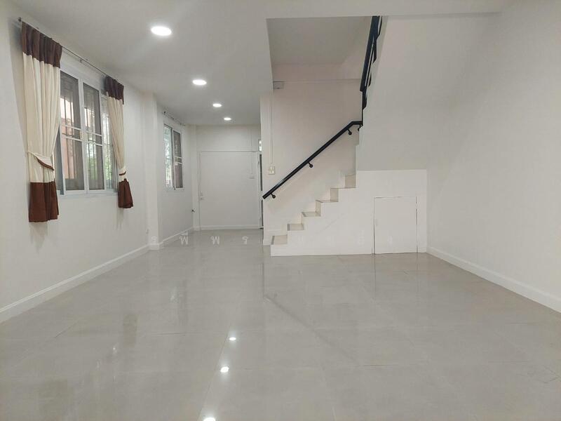 For Sale - Bann Imumporn Pinklao-Thawee Watthana, Bangkok