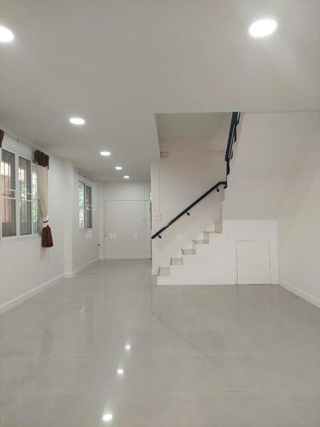 For Sale - Bann Imumporn Pinklao-Thawee Watthana, Bangkok