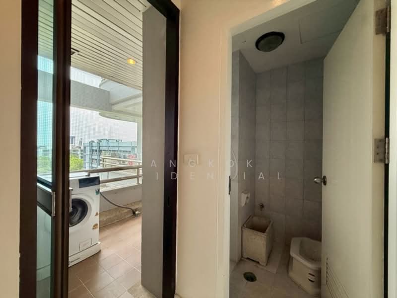 Baan Thai Living Ekkamai, Bangkok, 40 Soi Pridi Banomyong 31, Khlong Tan Nua, Watthana, Bangkok, 3 Bedrooms, 171 sqm, Condo For Rent, by Bangkok Residential, 11369148 - DDproperty.com