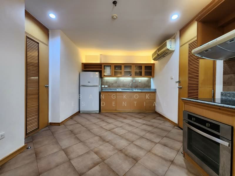 Esmeralda Apartments, Bangkok, Soi Ngamduphli, Rama 4 Road, Thung Maha Mek, Sathon, Bangkok, 4 Bedrooms, 385 sqm, Condo For Rent, by Bangkok Residential, 11369237 - DDproperty.com