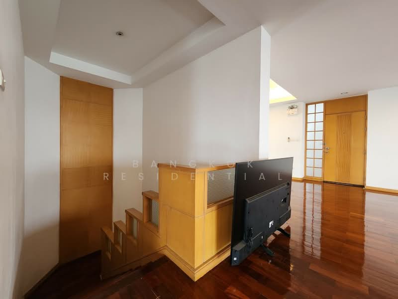 Esmeralda Apartments : เอสเมอรัลด้า อพาร์ทเม้นท์, กรุงเทพ, ซอยงามดูพลี ถนนพระราม 4, ทุ่งมหาเมฆ, สาทร, กรุงเทพ, 385 ตร.ม., คอนโด ให้เช่า, โดย Bangkok Residential, 11369237 - DDproperty.com