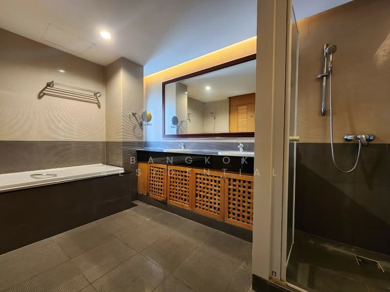 Esmeralda Apartments, Bangkok, Soi Ngamduphli, Rama 4 Road, Thung Maha Mek, Sathon, Bangkok, 4 Bedrooms, 385 sqm, Condo For Rent, by Bangkok Residential, 11369237 - DDproperty.com