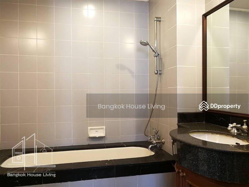 Le Raffine Sukhumvit 24, Bangkok, Soi Sukhumvit 24, Khong Tan, Khlong Toei, Bangkok, 3 Bedrooms, 372 sqm, Apartment For Rent, by Bangkok House Living, 11370451 - DDproperty.com