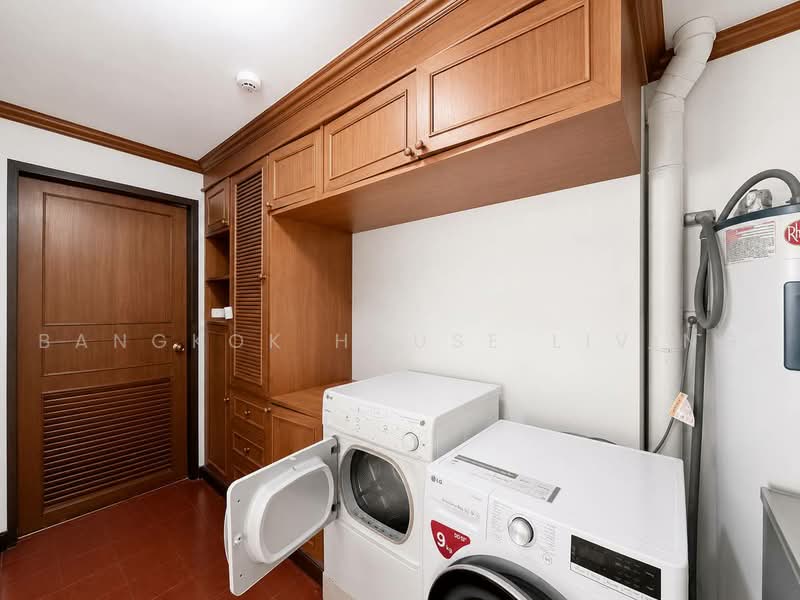Le Raffine Sukhumvit 24, Bangkok, Soi Sukhumvit 24, Khong Tan, Khlong Toei, Bangkok, 4 Bedrooms, 372 sqm, Apartment For Rent, by Bangkok House Living, 11370451 - DDproperty.com