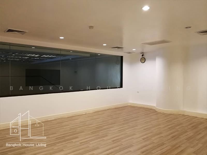 Le Raffine Sukhumvit 24 : เลอ รัฟฟิเน่ สุขุมวิท 24, กรุงเทพ, ซอยสุขุมวิท 24, คลองตัน, คลองเตย, กรุงเทพ, 372 ตร.ม., อพาร์ทเมนท์ ให้เช่า, โดย Bangkok House Living, 11370451 - DDproperty.com
