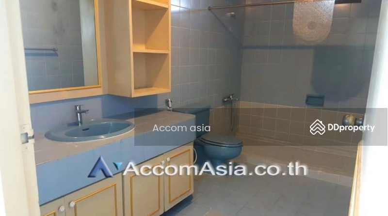 Oriental Towers, Bangkok, 25 Soi Ekkamai 12, Ekkamai Road, Khlong Tan Nua, Watthana, Bangkok, 3 Bedrooms, 350 sqm, Condo For Rent, by Accom Asia, 11372053 - DDproperty.com
