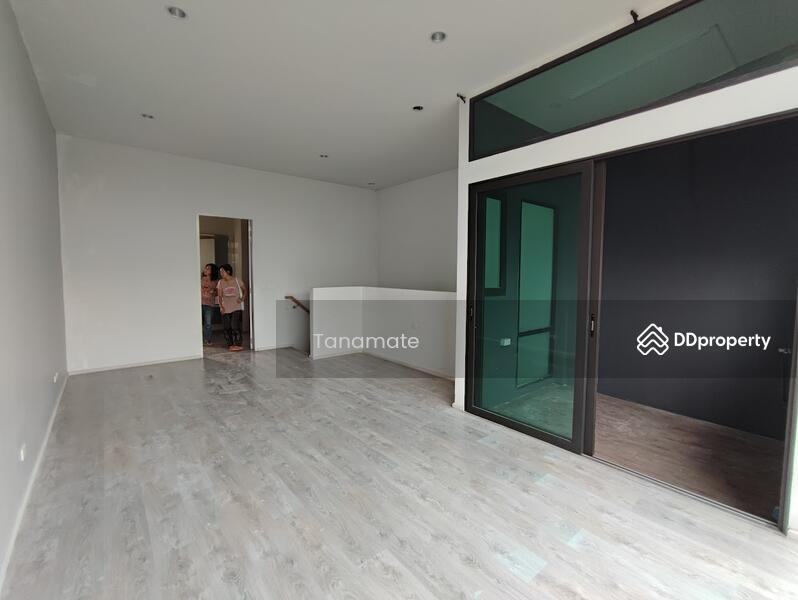 ขาย - โคราซอน ประชาชื่น (Corazon Prachachuen), นนทบุรี