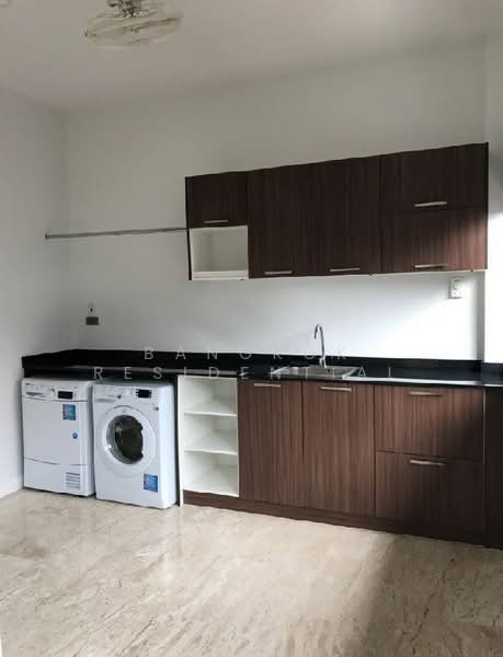 Detached House, Bangkok, Sukhumvit 39, Khlong Tan Nua, Watthana, Bangkok, 5 Bedrooms, 540 sqm, Single Detached House For Rent, by Bangkok Residential, 11374563 - DDproperty.com