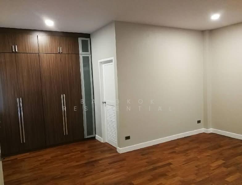 Detached House, Bangkok, Sukhumvit 39, Khlong Tan Nua, Watthana, Bangkok, 5 Bedrooms, 540 sqm, Single Detached House For Rent, by Bangkok Residential, 11374563 - DDproperty.com