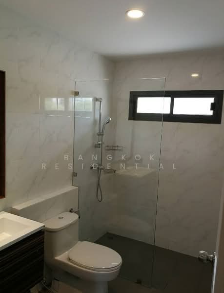 Detached House, Bangkok, Sukhumvit 39, Khlong Tan Nua, Watthana, Bangkok, 5 Bedrooms, 540 sqm, Single Detached House For Rent, by Bangkok Residential, 11374563 - DDproperty.com