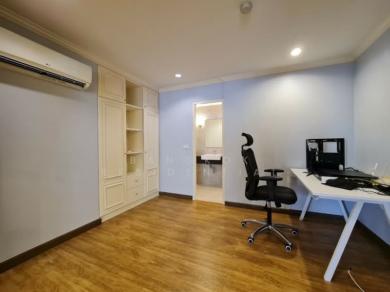 Newton Tower, Bangkok, Soi Sukhumvit 6, Khlong Toei, Khlong Toei, Bangkok, 3 Bedrooms, 198 sqm, Condo For Rent, by Bangkok Residential, 11377774 - DDproperty.com