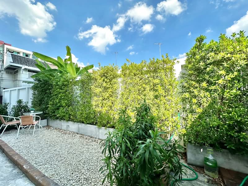 Detached House, Bangkok, Sukhumvit 65, Khlong Tan Nua, Watthana, Bangkok, 3 Bedrooms, 200 sqm, Single Detached House For Rent, by Bangkok Residential, 11378437 - DDproperty.com