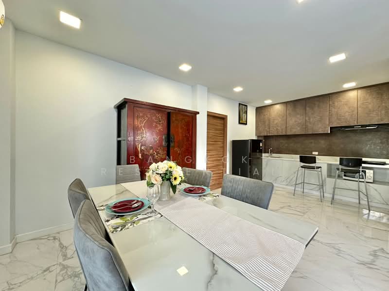 Detached House, Bangkok, Sukhumvit 65, Khlong Tan Nua, Watthana, Bangkok, 3 Bedrooms, 200 sqm, Single Detached House For Rent, by Bangkok Residential, 11378437 - DDproperty.com