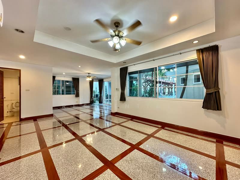 House in Compound, กรุงเทพ, Sukhumvit 63, คลองตันเหนือ, วัฒนา, กรุงเทพ, 285 ตร.ม., บ้านเดี่ยว ให้เช่า, โดย Bangkok Residential, 11378460 - DDproperty.com