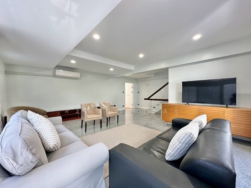 House in Compound, Bangkok, Sukhumvit 24, Khong Tan, Khlong Toei, Bangkok, 4 Bedrooms, 350 sqm, Single Detached House For Rent, by Bangkok Residential, 11378478 - DDproperty.com