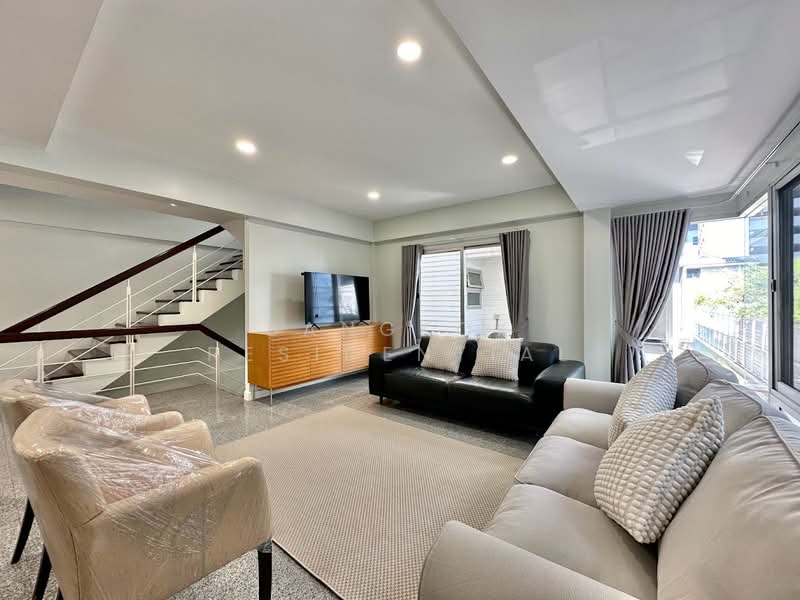 House in Compound, กรุงเทพ, Sukhumvit 24, คลองตัน, คลองเตย, กรุงเทพ, 350 ตร.ม., บ้านเดี่ยว ให้เช่า, โดย Bangkok Residential, 11378478 - DDproperty.com