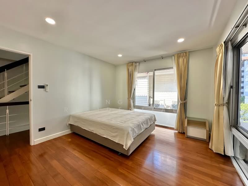 House in Compound, Bangkok, Sukhumvit 24, Khong Tan, Khlong Toei, Bangkok, 4 Bedrooms, 350 sqm, Single Detached House For Rent, by Bangkok Residential, 11378478 - DDproperty.com