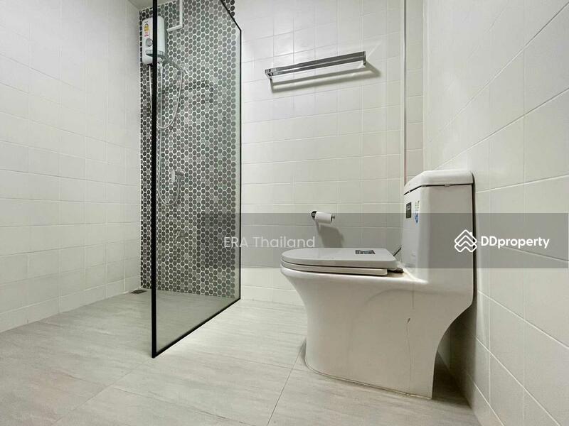 ขาย(sale) บ้านเดี่ยวหลังใหญ่ หมู่บ้านชลลดา คู้บอน, Bangkok, Khan Na Yao, Khan Na Yao, Bangkok, 3 Bedrooms, 180 sqm, Single Detached House For Sale, by ERA Thailand, 11380595 - DDproperty.com