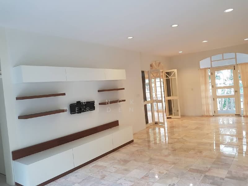 Prompak Gardens Condominium, Bangkok, Sukhumvit, Khlongtoei Nua, Watthana, Bangkok, 3 Bedrooms, 350 sqm, Condo For Rent, by Bangkok Residential, 11380600 - DDproperty.com