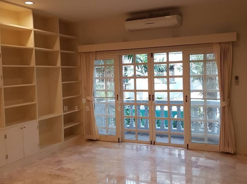 Prompak Gardens Condominium, Bangkok, Sukhumvit, Khlongtoei Nua, Watthana, Bangkok, 3 Bedrooms, 350 sqm, Condo For Rent, by Bangkok Residential, 11380600 - DDproperty.com