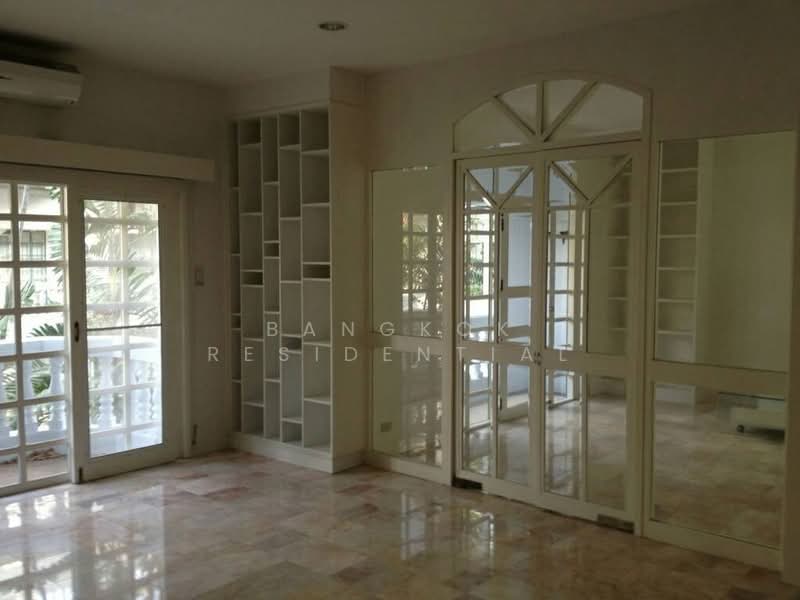 Prompak Gardens Condominium, Bangkok, Sukhumvit, Khlongtoei Nua, Watthana, Bangkok, 3 Bedrooms, 350 sqm, Condo For Rent, by Bangkok Residential, 11380600 - DDproperty.com