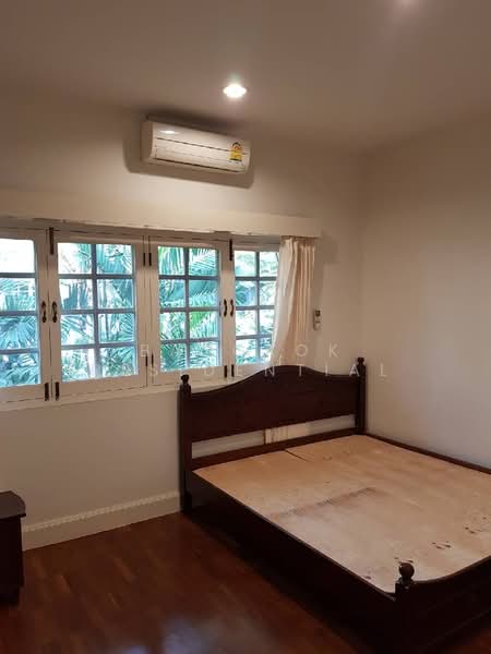 Prompak Gardens Condominium, Bangkok, Sukhumvit, Khlongtoei Nua, Watthana, Bangkok, 3 Bedrooms, 350 sqm, Condo For Rent, by Bangkok Residential, 11380600 - DDproperty.com