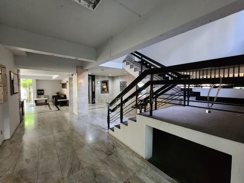 Prompak Gardens Condominium, Bangkok, Sukhumvit, Khlongtoei Nua, Watthana, Bangkok, 3 Bedrooms, 350 sqm, Condo For Rent, by Bangkok Residential, 11380600 - DDproperty.com