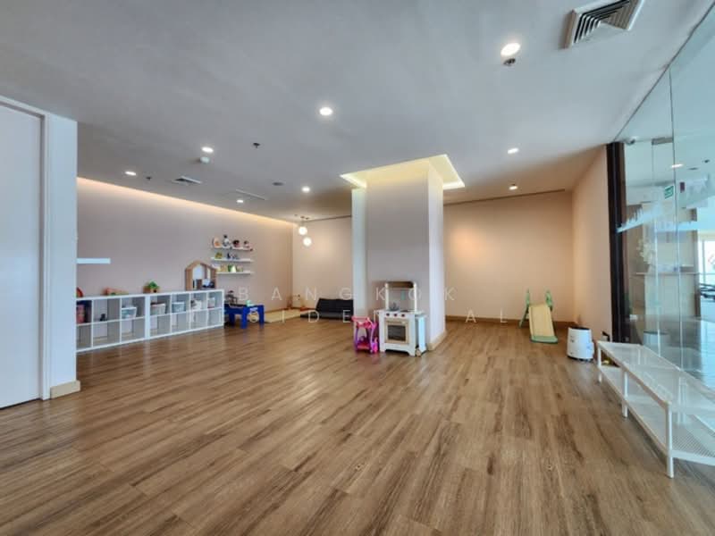 The Lakes, Bangkok, 123 Ratchadaphisek Road, Khlong Toei, Khlong Toei, Bangkok, 2 Bedrooms, 110 sqm, Condo For Rent, by Bangkok Residential, 11380776 - DDproperty.com