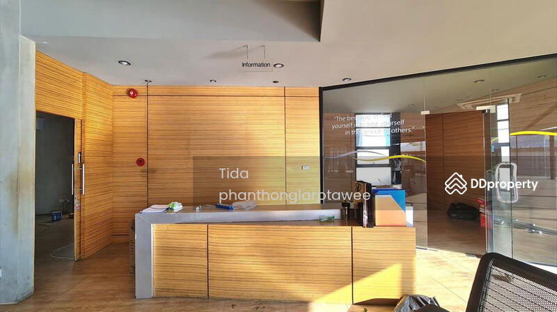 ให้เช่า - โกดังพร้อมออฟฟิศ ลาดพร้าว, กรุงเทพ