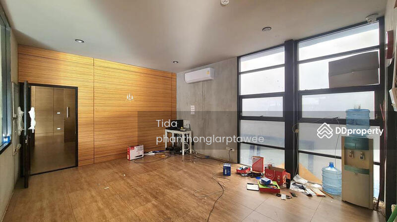 For Rent - Warehouse with office Ladprao, Bangkok