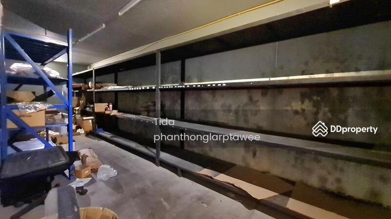 ให้เช่า - โกดังพร้อมออฟฟิศ ลาดพร้าว, กรุงเทพ