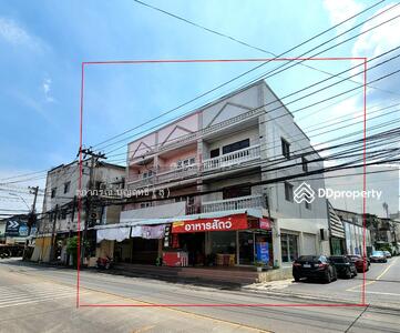 ขาย - ขายด่วน อาคารพาณิชย์ 3 ชั้น 2 คูหา ห้องมุม ถ.สุขาประชาสรรค์ 3 สภาพดี ขายถูกที่สุด ในย่านนี้, นนทบุรี