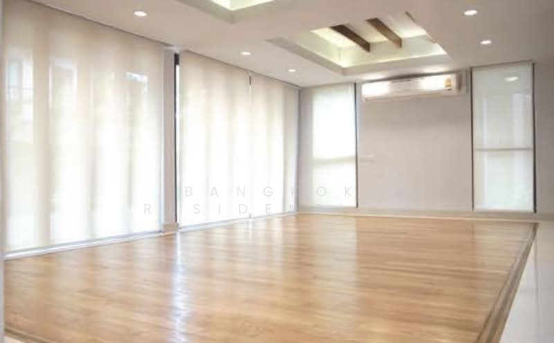 House in Compound, Bangkok, Yen Akard, Thung Maha Mek, Sathon, Bangkok, 4 Bedrooms, 400 sqm, Single Detached House For Rent, by Bangkok Residential, 11384373 - DDproperty.com