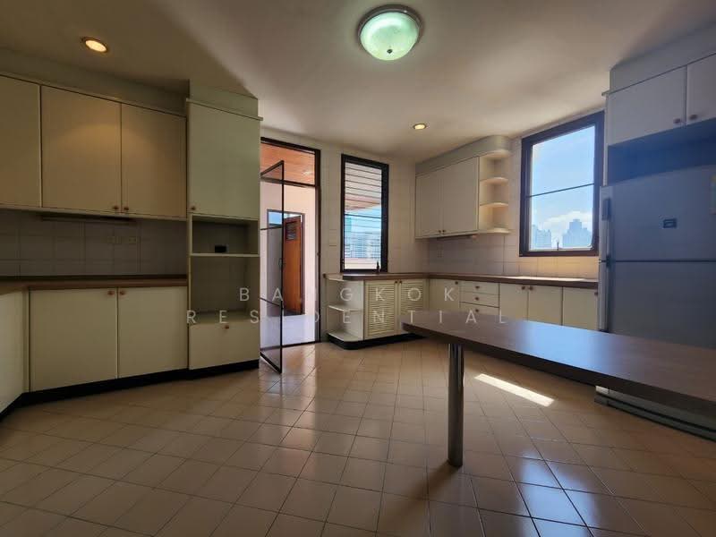 Sriratana Mansion 2, Bangkok, 59 Soi Sukhumvit 23, Khlongtoei Nua, Watthana, Bangkok, 4 Bedrooms, 450 sqm, Condo For Rent, by Bangkok Residential, 11384827 - DDproperty.com