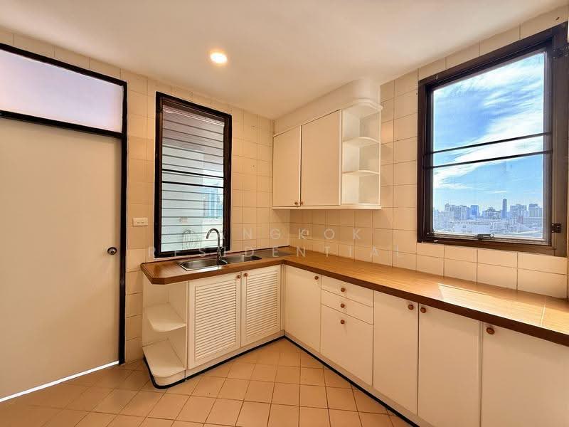 Sriratana Mansion 2, Bangkok, 59 Soi Sukhumvit 23, Khlongtoei Nua, Watthana, Bangkok, 4 Bedrooms, 450 sqm, Condo For Rent, by Bangkok Residential, 11384827 - DDproperty.com