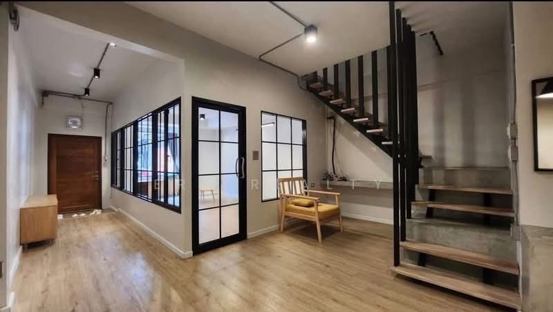 Townhouse Huaykhwang ทาวน์เฮ้าส์ ห้วยขวาง, กรุงเทพ, สามเสนนอก, ห้วยขวาง, กรุงเทพ, 120 ตร.ม., ทาวน์เฮ้าส์ ให้เช่า, โดย ERA1REALTY, 11386403 - DDproperty.com