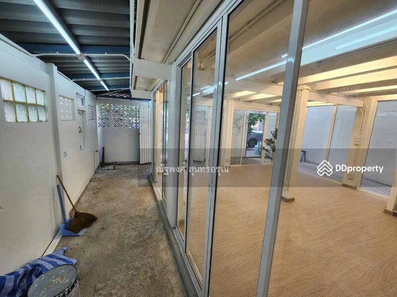 ช่องนนทรี โลตัส BTS เซนต์หลุยส์, Bangkok, 1 นนทรี, Chong Nonsi, Yan Nawa, Bangkok, 5 Bedrooms, 220 sqm, Single Detached House For Rent, by ณัฐพงศ์ สุนทรอรุณ, 11386800 - DDproperty.com