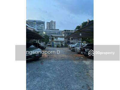 ขาย - ที่ดินเปล่า ราคาพิเศษ 348 ตารางวา ลาดพร้าว1แยก15, กรุงเทพ