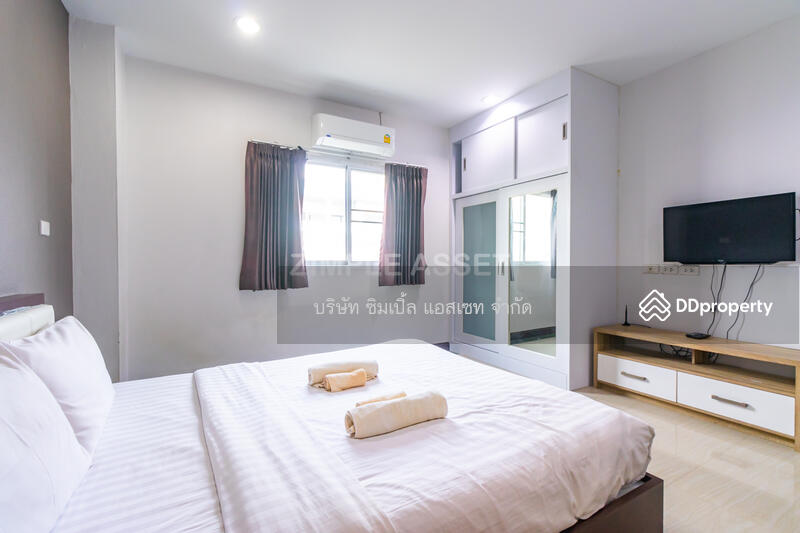 Family Room 3 Bedrooms / Bedroom2