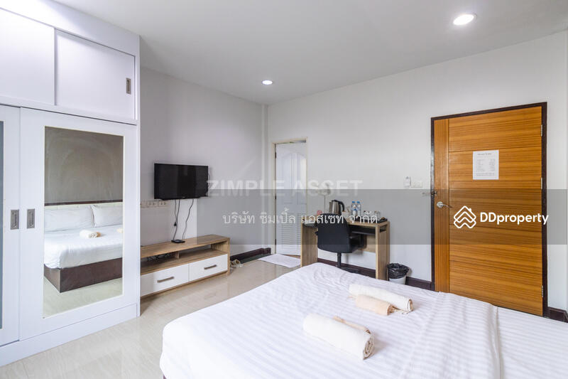 Family Room 3 Bedrooms / Bedroom2