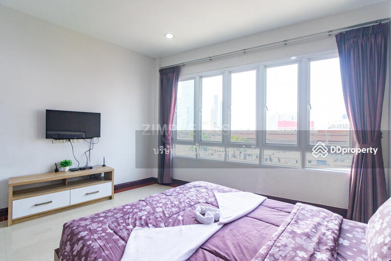 Family Room 3 Bedrooms / Bedroom3