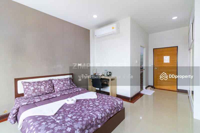 Family Room 3 Bedrooms / Bedroom3