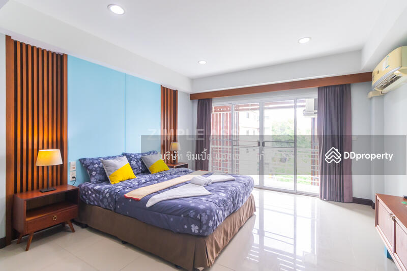 Studio Room Queen Bed River View
