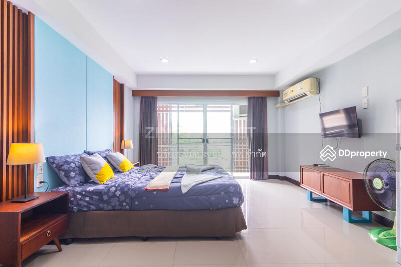 Studio Room Queen Bed River View