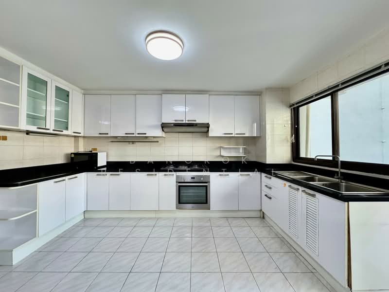 Mitr Mansion, Bangkok, 27 Soi Sukhumvit 31, Khlongtoei Nua, Watthana, Bangkok, 3 Bedrooms, 285 sqm, Condo For Rent, by Bangkok Residential, 11391574 - DDproperty.com