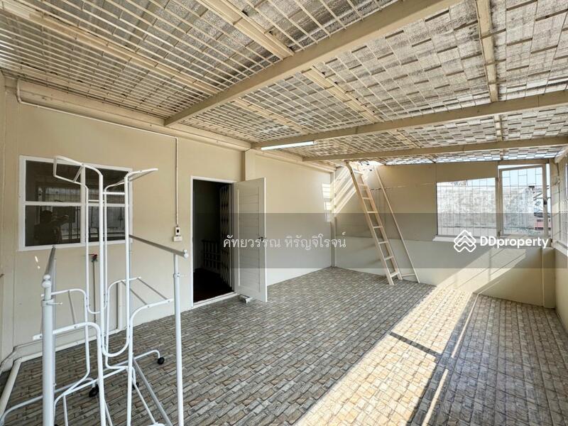For rent / sale, Townhouse 4fl, Pattanakarn 44, size 31.5sq.w. Space 300sq.m.,Rent 35k, Sale7mb., Bangkok, Suan Luang, Bangkok, 5 Bedrooms, 300 sqm, Townhouse For Sale, by คัทยวรรณ หิรัญจิโรจน์, 11392299 - DDproperty.com