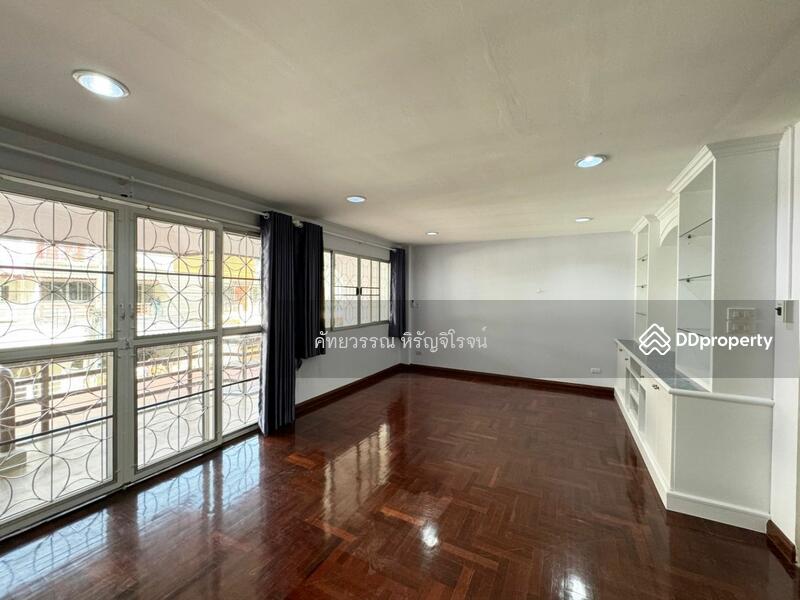 For rent / sale, Townhouse 4fl, Pattanakarn 44, size 31.5sq.w. Space 300sq.m.,Rent 35k, Sale6.98mb, Bangkok, Suan Luang, Bangkok, 5 Bedrooms, 300 sqm, Townhouse For Sale, by คัทยวรรณ หิรัญจิโรจน์, 11392299 - DDproperty.com