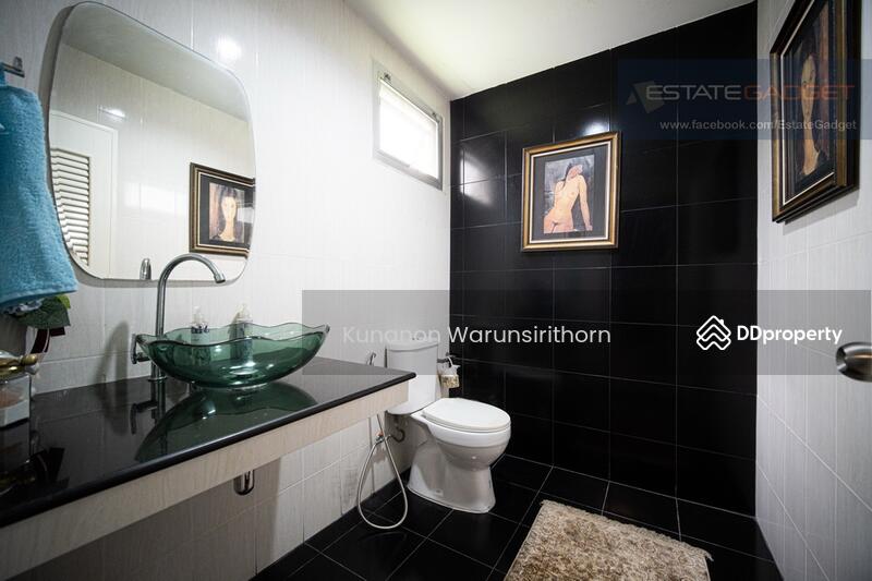 For Sale Detached House 100sq-wah @ Sukhumvit soi 12 walk to BTS/MRT Asoke (081-434-9959), Bangkok, สุขุมวิท, Khlong Toei, Bangkok, 3 Bedrooms, 300 sqm, Single Detached House For Sale, by Kunanon Warunsirithorn, 11392882 - DDproperty.com
