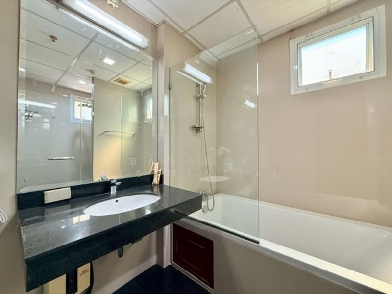 42 Grand Residence, Bangkok, 24 Soi Sukhumvit 42, Phra Kanong, Khlong Toei, Bangkok, 3 Bedrooms, 235 sqm, Condo For Rent, by Bangkok Residential, 11393177 - DDproperty.com